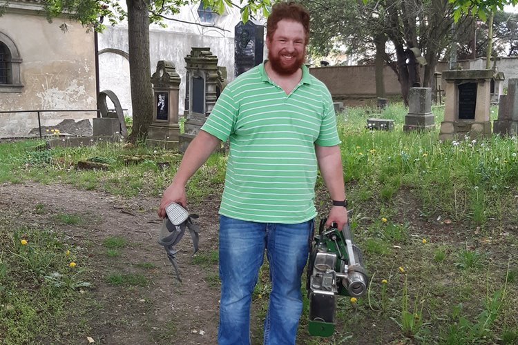 Vyplynování kostela sv. Linharta od červotoče